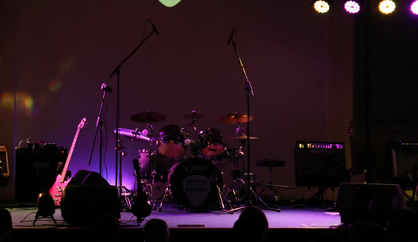 Piano students playing live